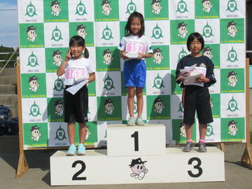 2KM　小学生1．2年　女子