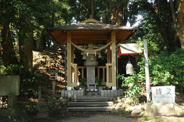 宗麟原供養塔（写真）