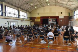 新中学校住民説明会の様子