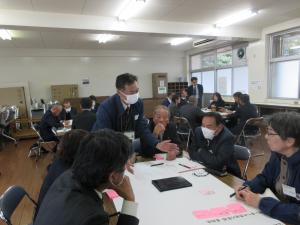 ４班グループワーク様子