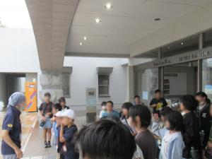 元気っ子子ども教室サポーター活動の様子（見学活動）